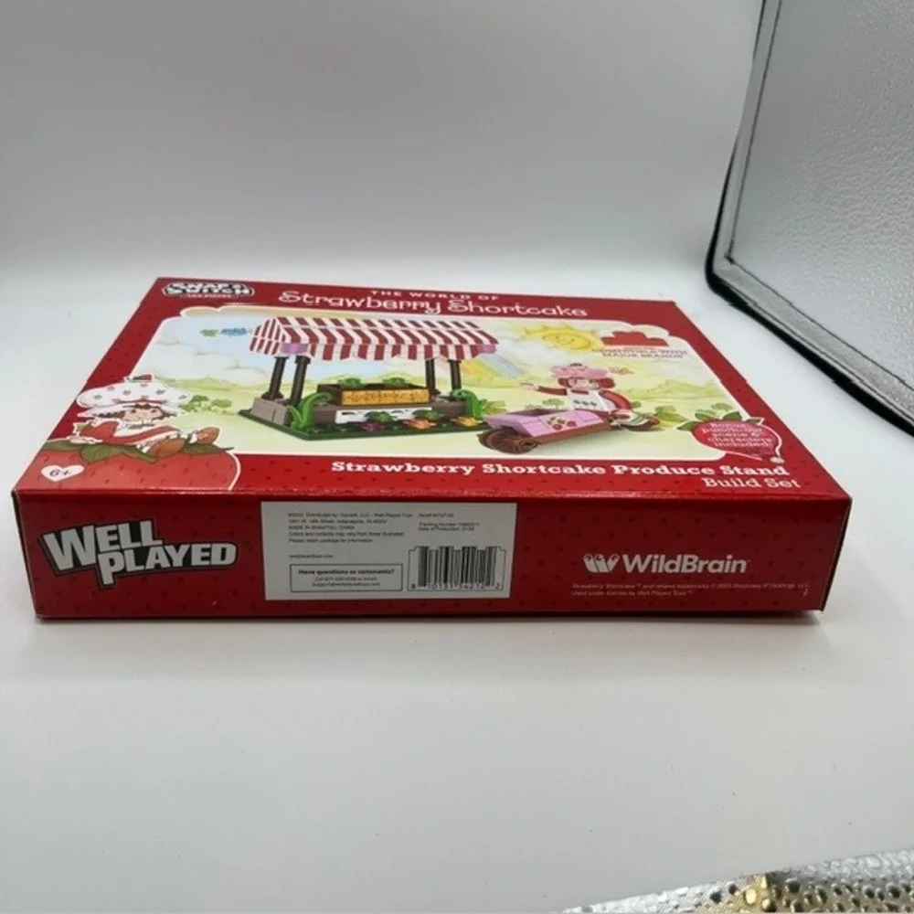 Strawberry Shortcake Produce Stand Build Set Snap & Switch 123 Pcs New